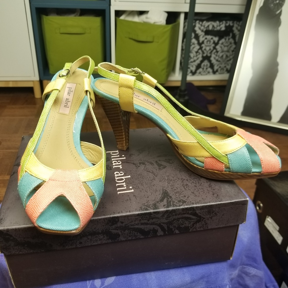 NEW Pilar Abril Leather Slingbacks
